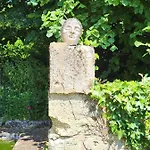 Πανσιόν Domaine De Plisseau 3*