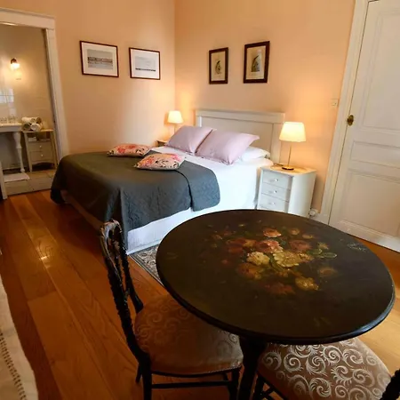 Domaine De Plisseau Guest house *